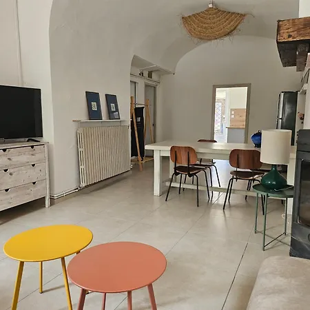 Spacieux Et Lumineux Lägenhet